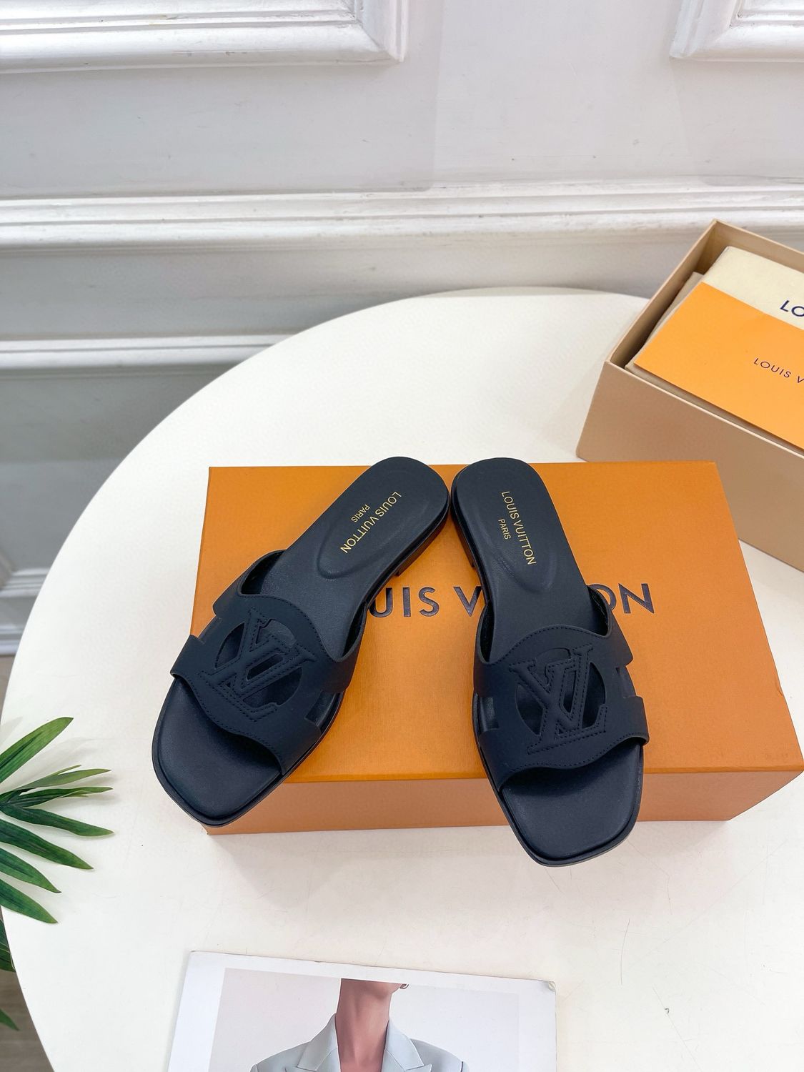 Speacial Order Slides(us Size 7 - Clothes(m)
