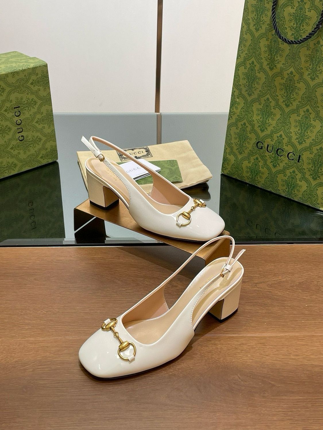 2 Pairs Size 38