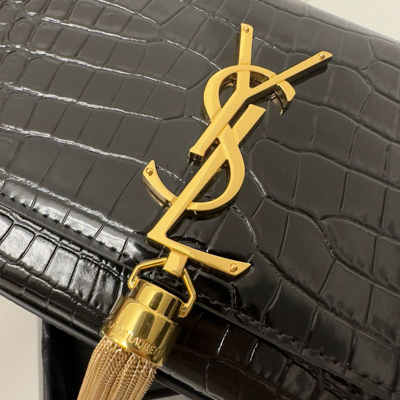 Kate Tassel Medium Size Croco