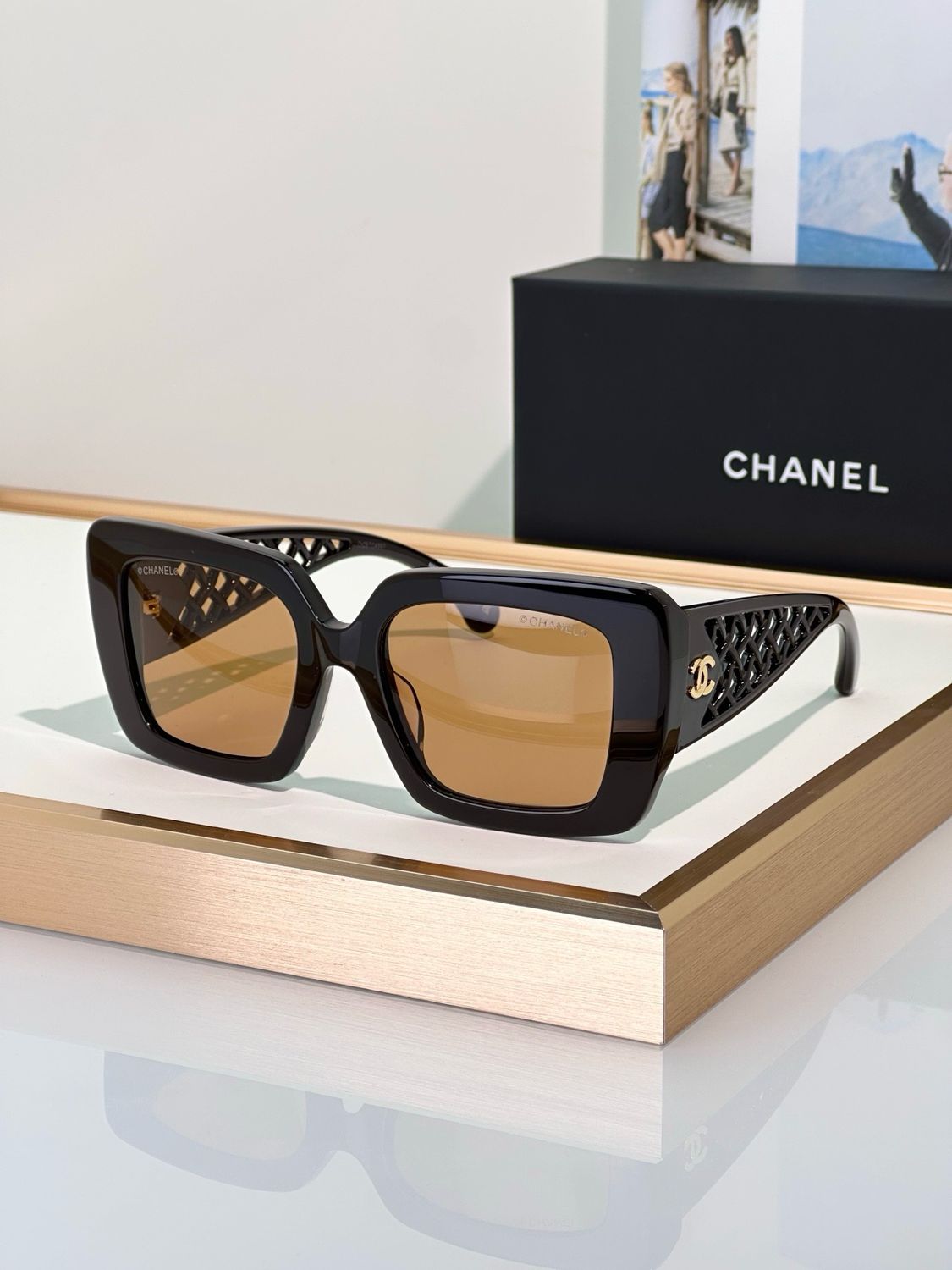 Sunglases