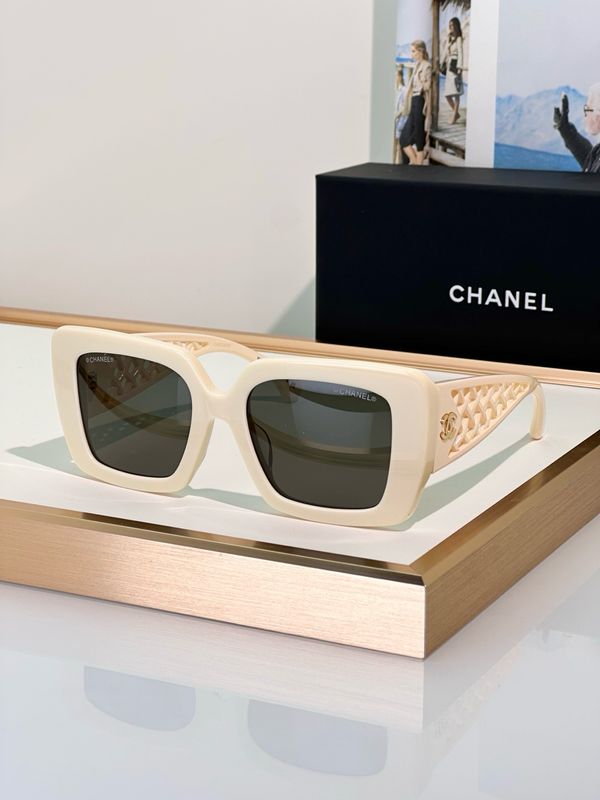 Sunglases