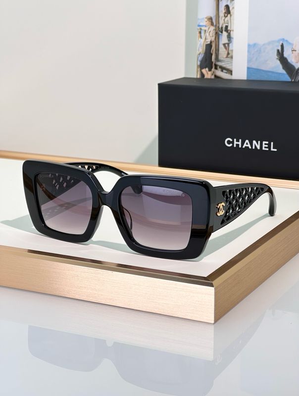 Sunglases