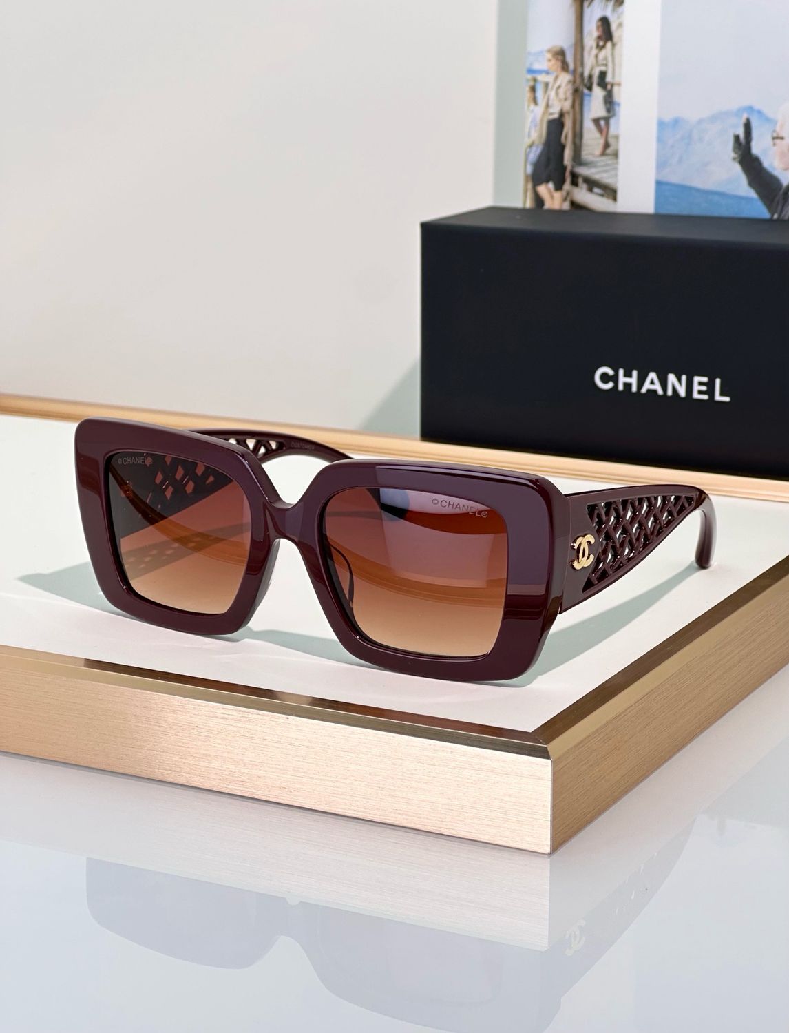 Sunglases