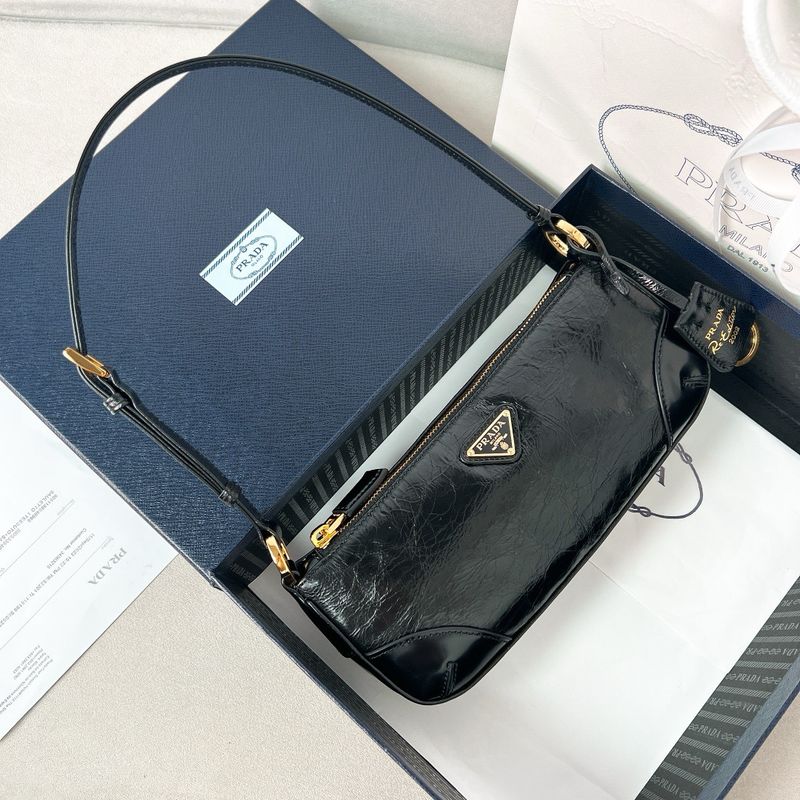 Re -Edition 2002 Shoulder Bag