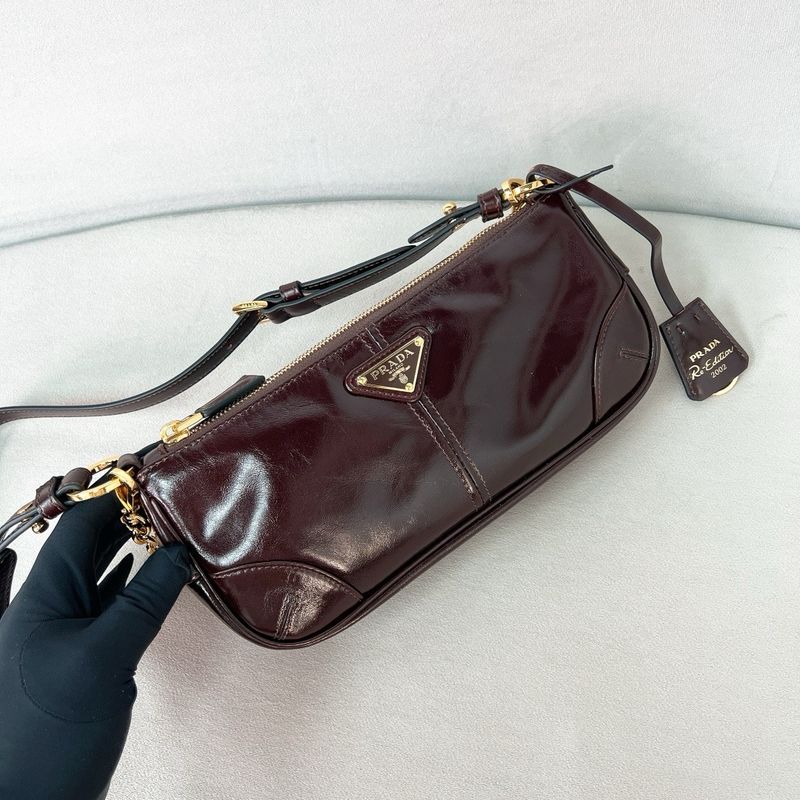 Re -Edition 2002 Shoulder Bag