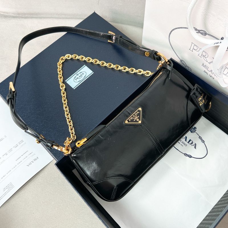 Re -Edition 2002 Shoulder Bag