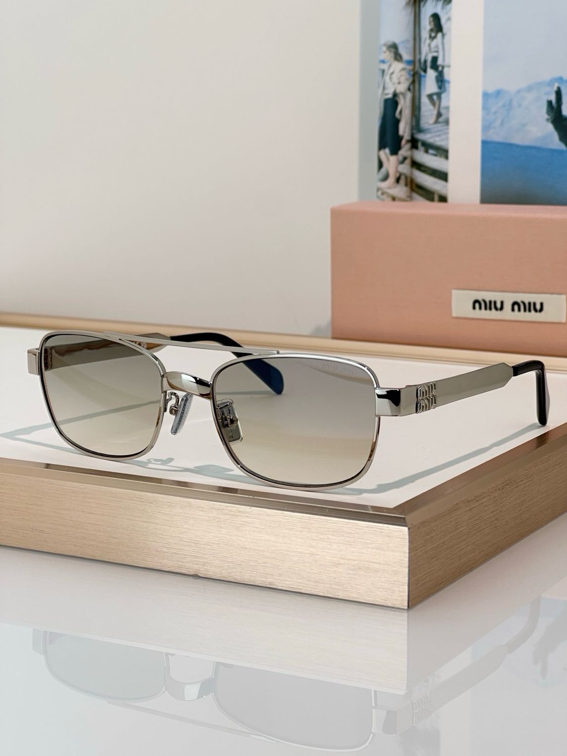 Sunglases