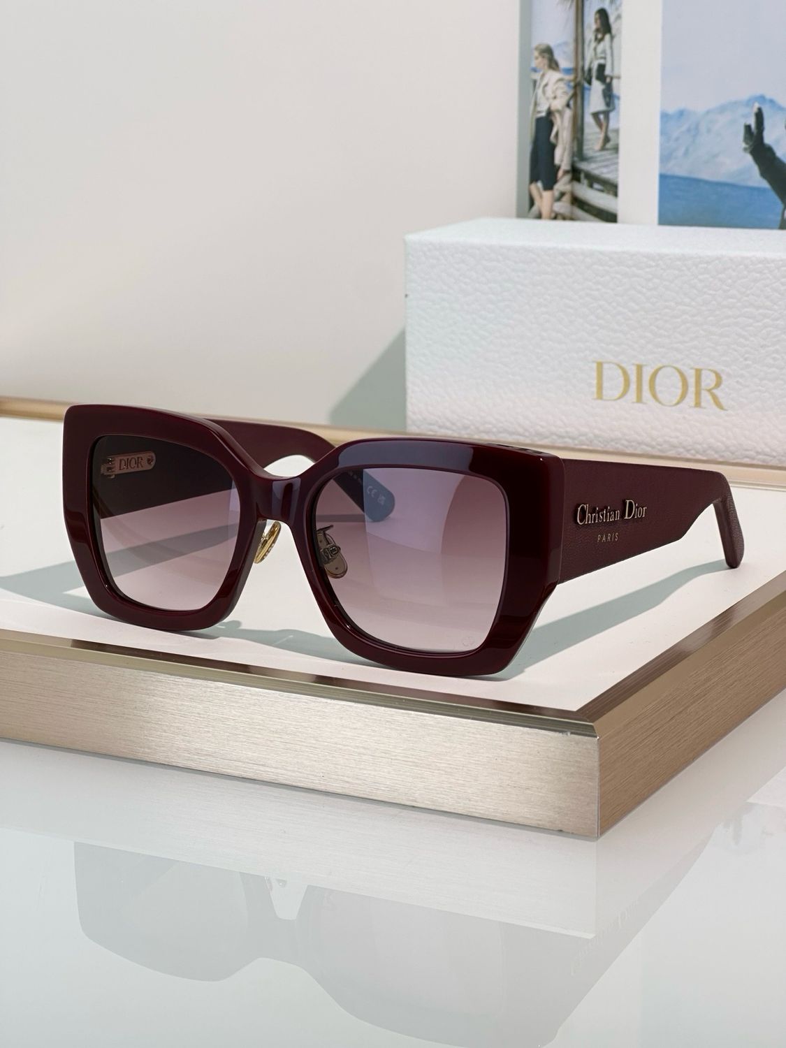 Sunglases