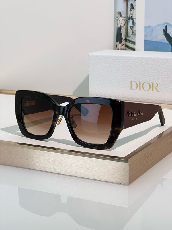 Sunglases