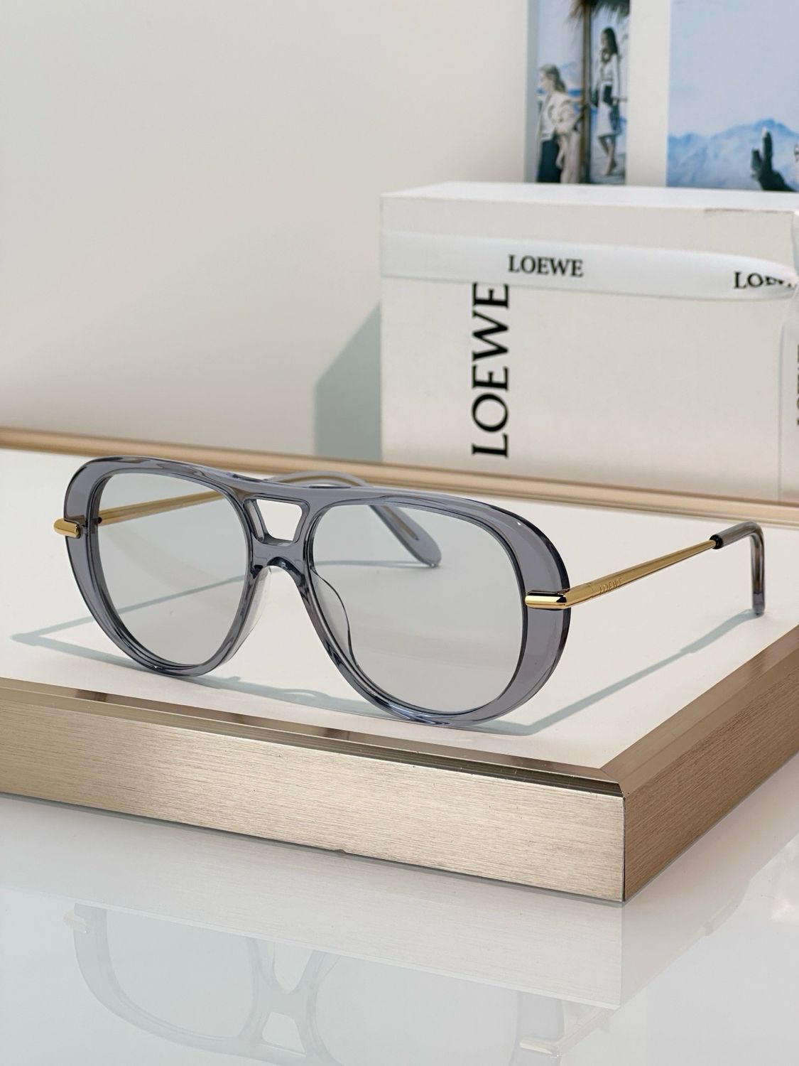 Sunglases