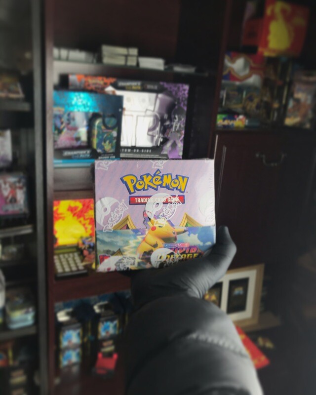 Vivid Voltage Booster Box Break  (OUT OF STOCK) - YouTube : Packaholic
