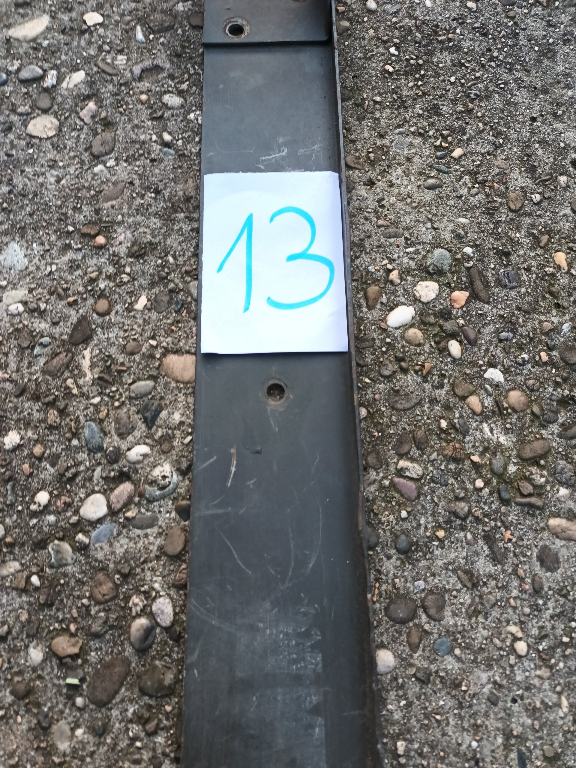 BW Gewehrhalter, links Nr. 13