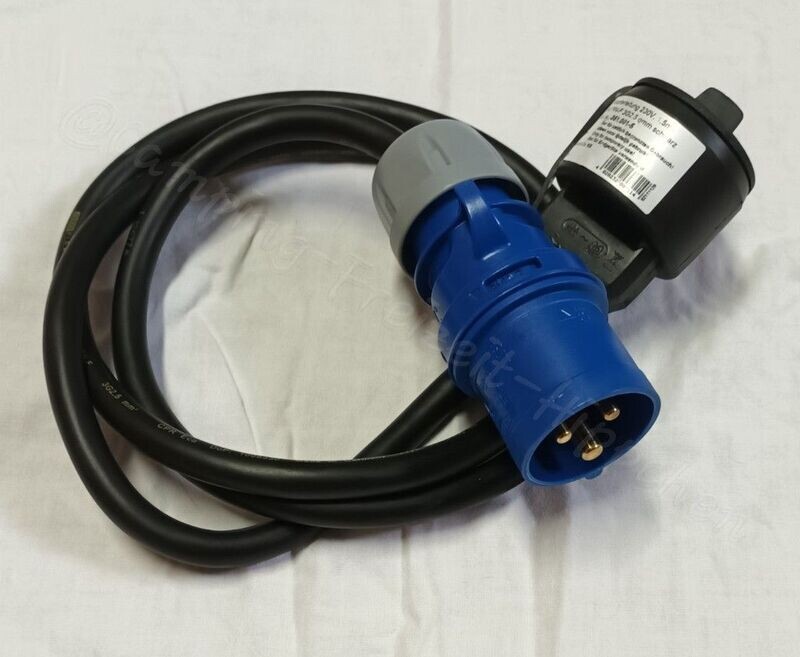 Adapterleitung CEE -> Schuko Adapterleitung CEE -> Schuko