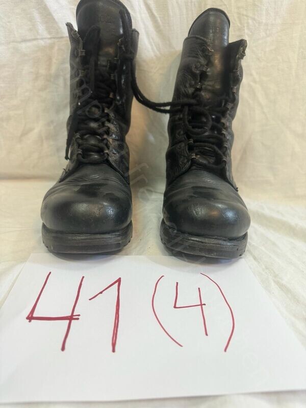 BW Kampfstiefel Gr. 41 (4) BW Kampfstiefel Gr. 41 (4)