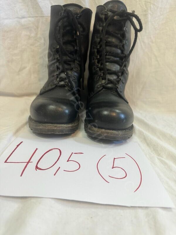 BW Kampfstiefel Gr. 40,5 (5) BW Kampfstiefel Gr. 40,5 (5)
