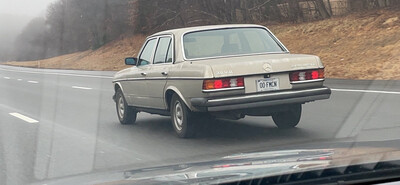 Mercedes 300D gold/brown leather 1987