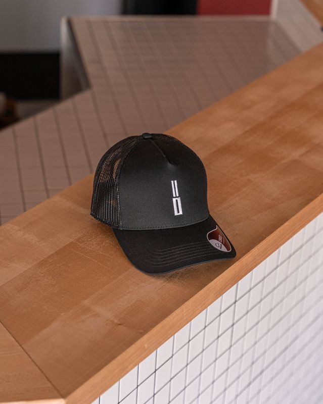 Basic Trucker Cap Black