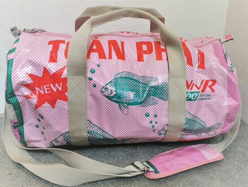 Sporty bag rosa UPCYCLING, ca. dm 26cm B43cm, Kunststoff Sporty bag rosa UPCYCLING, ca. dm 26cm B43cm, Kunststoff