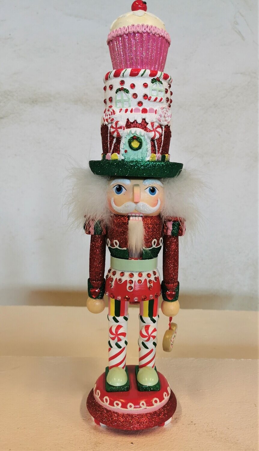 Nussknacker Jelly, H456cm B11,5cm; Holz bemalt und beglittert
