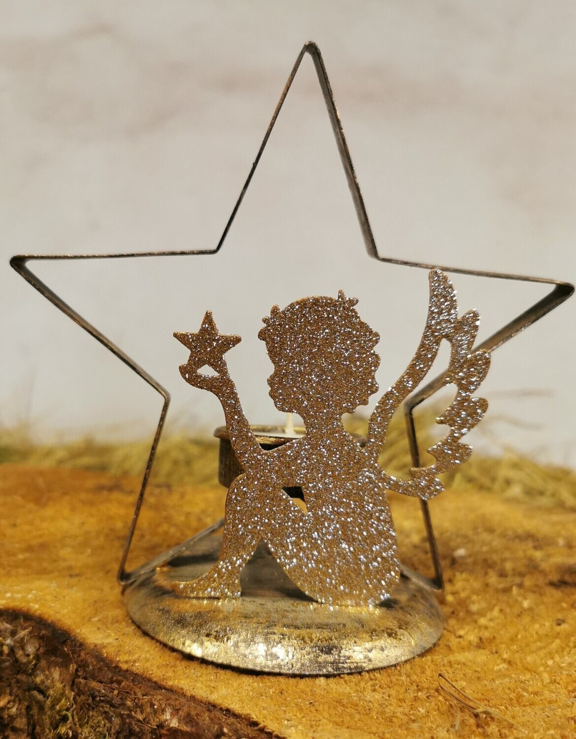 Engel Esrurel Teelichthalter, Metall; H15cm B15cm T9,5cm; gold verglittert