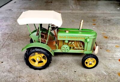 Traktor Oldtimer, Metall; L27cmB15,5cmH18cm; vintage grün; used Look; mit BIlderrahmenfunktion einseitig;