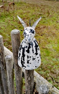 Zaunhocker Bauernhoftiere Esel, Metall; H20cm dm10cm; grau-schwarze unregelmäßige Fleckung, schwarze Mähne; used Look