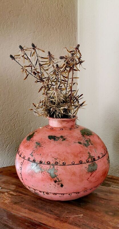 Vase Ballon Metall altrose, used Optik; H33 dm36cm Vase Ballon Metall altrose, used Optik; H33 dm36cm