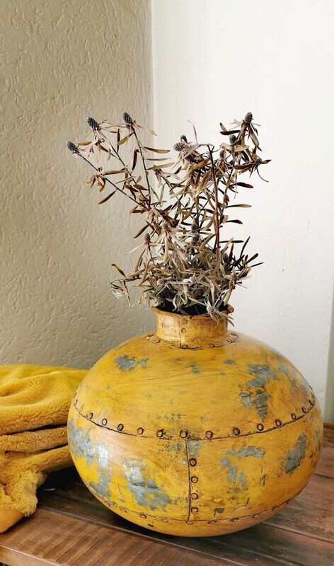 Vase Ballon Metall senffarben, used Optik; H33 dm36cm Vase Ballon Metall senffarben, used Optik; H33 dm36cm