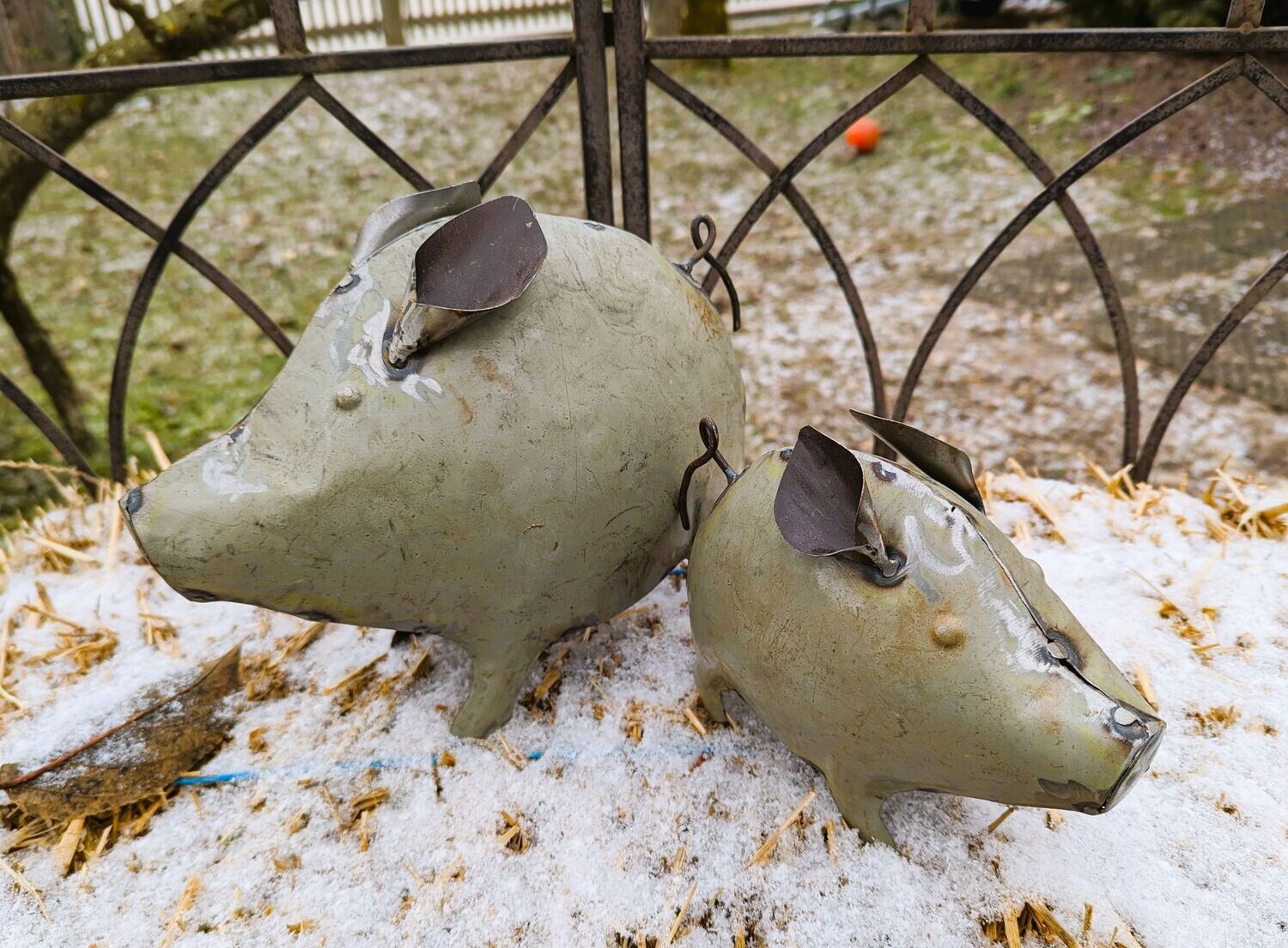 Dekoschwein korsische Rennsau, Metall, graugrün used Optik; H15cm B8,5cm L20cm