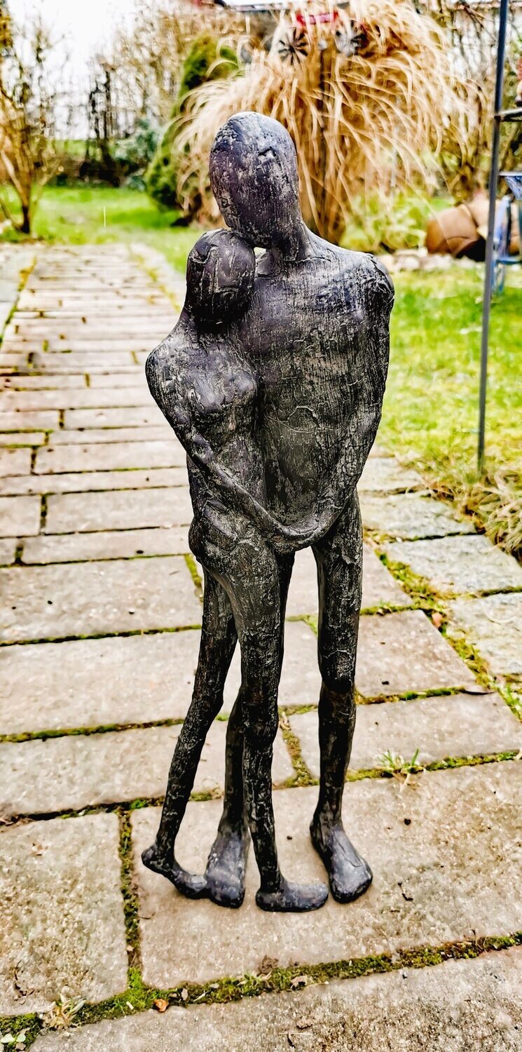 Figur Silhouette "Zusammengehören", Kunstharz; unregelmäßige Struktur;H48cmB15cmT8,5cm; schwarzbraun beschichtet