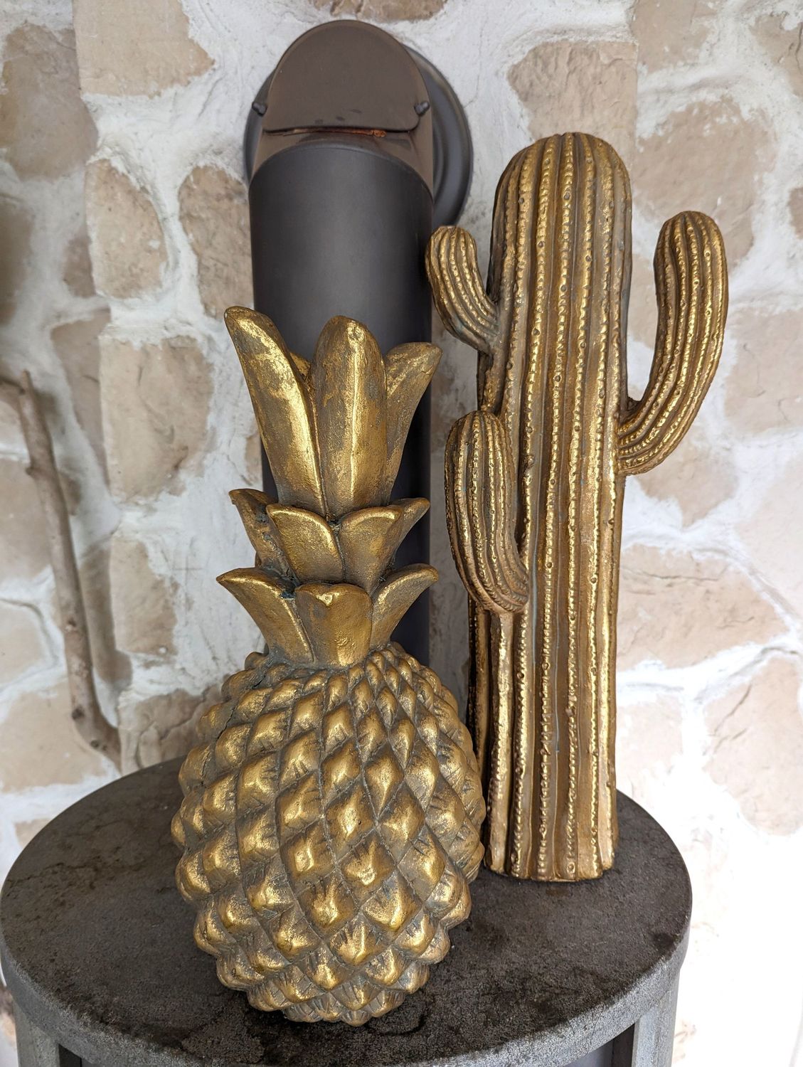 Dekoananas Keramik; mattgold mit hellgrauer Wischung; H46cm dm bis 21cm