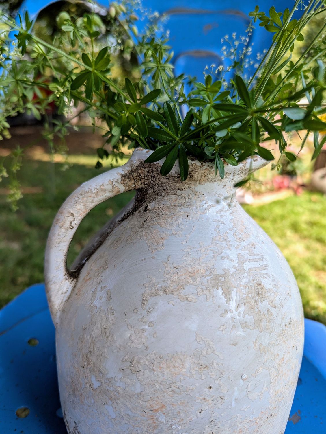 Krug/Vase Steingut, used Optik, vintage weiß; H19,5cm dm 15,5cm; Öffnung 5,5 -6cm