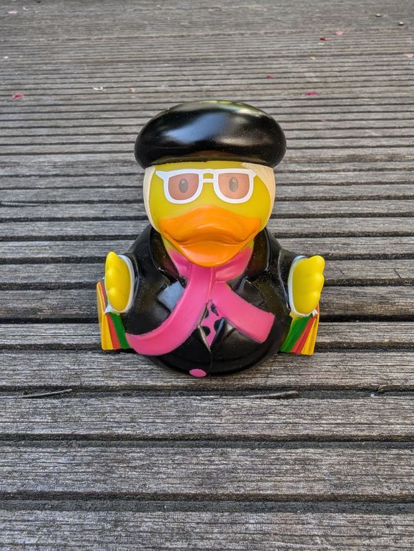 Quietschente Quietschente "Shoppingduck"; H8cm B9cm L7,5cm