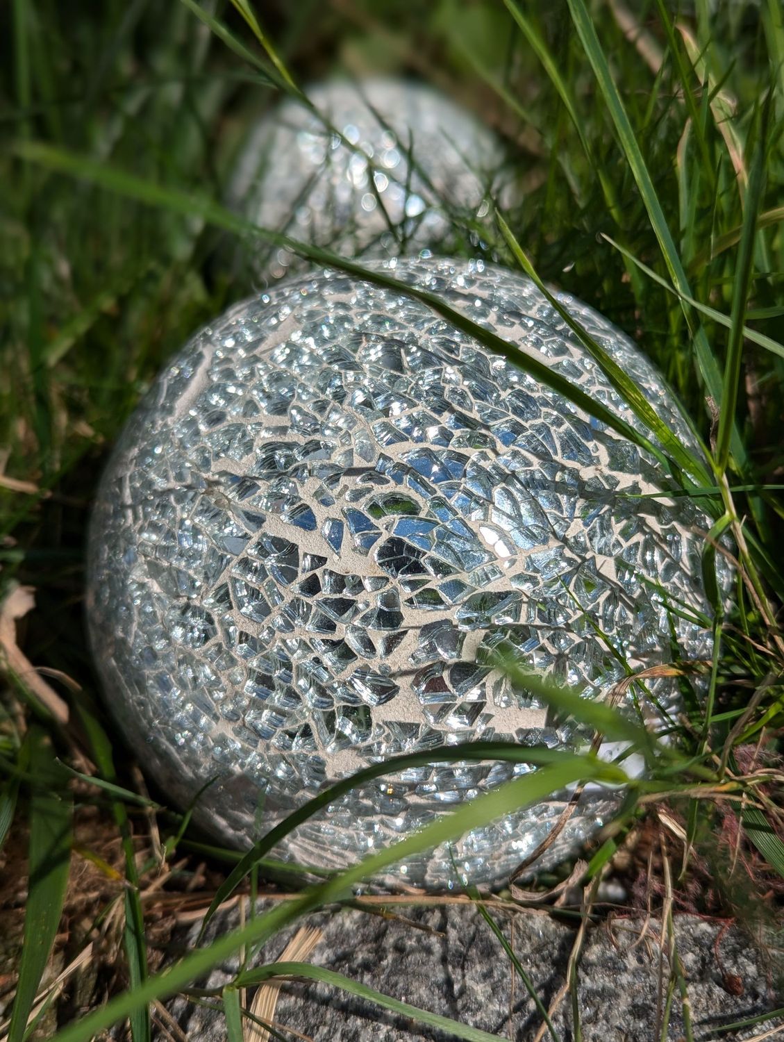 Dekokugel Spiegelbruch; zum Legen oder Schwimmenlassen; Dm 12cm