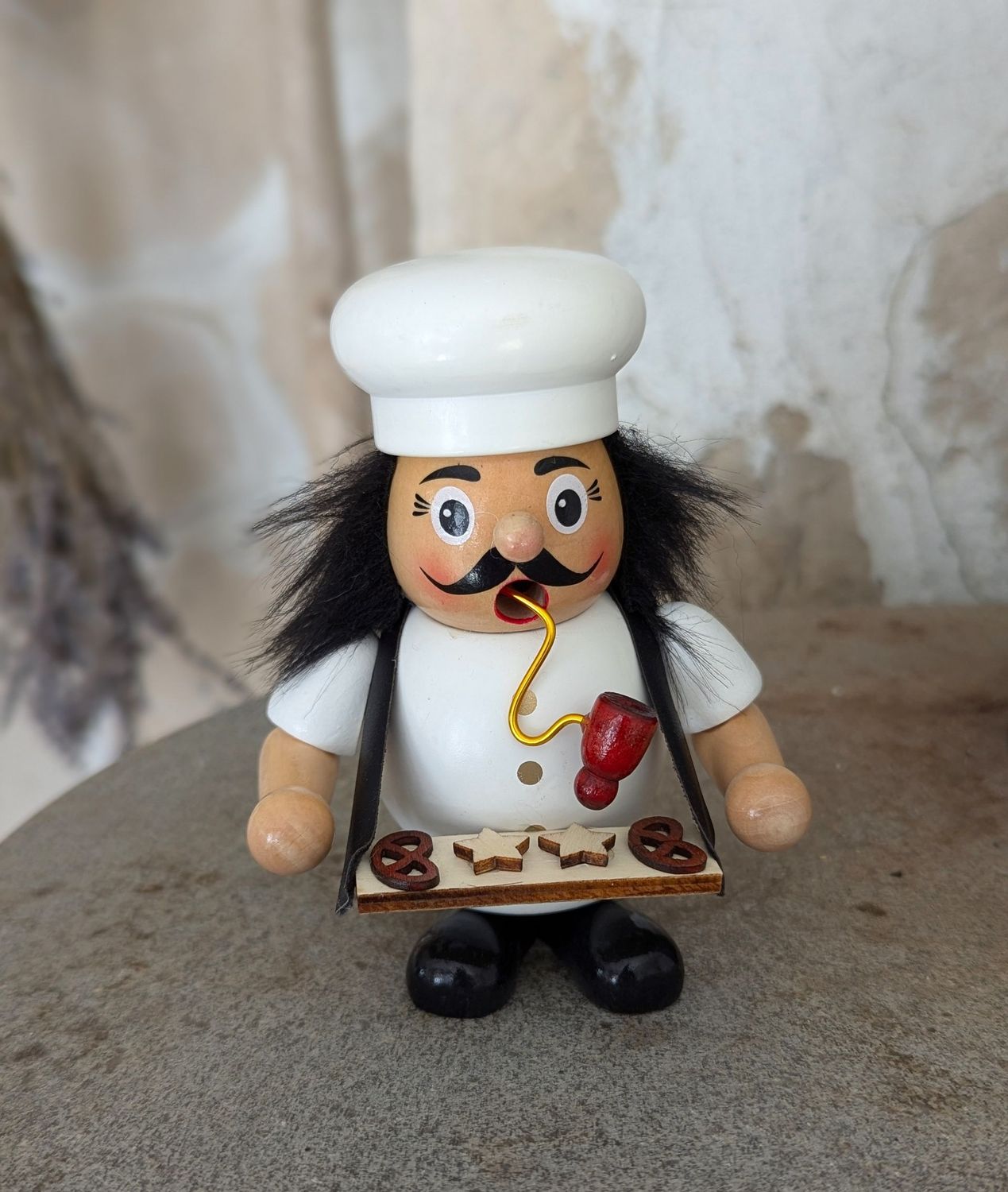 Räuchermännchen Konditor, Holz; Handarbeit; H12cm B8cm T7cm; für Räucherkegel