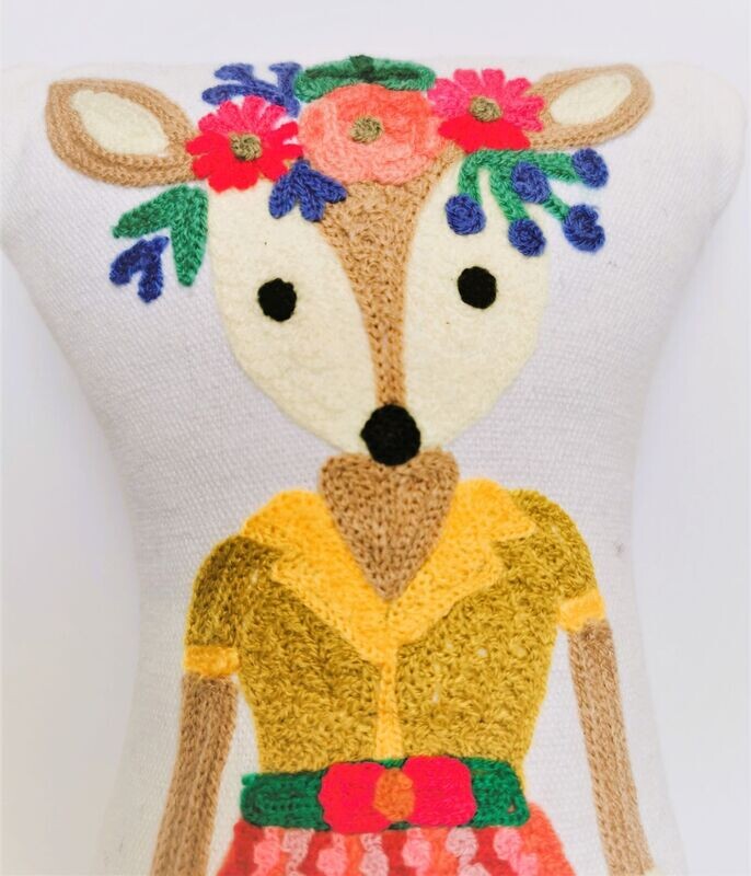Deko-Kissen Frau Fuchs, ca. H28,5cm B19cm; Sonderpreis statt 21,50 Deko-Kissen Frau Fuchs, ca. H28,5cm B19cm; Sonderpreis statt 21,50