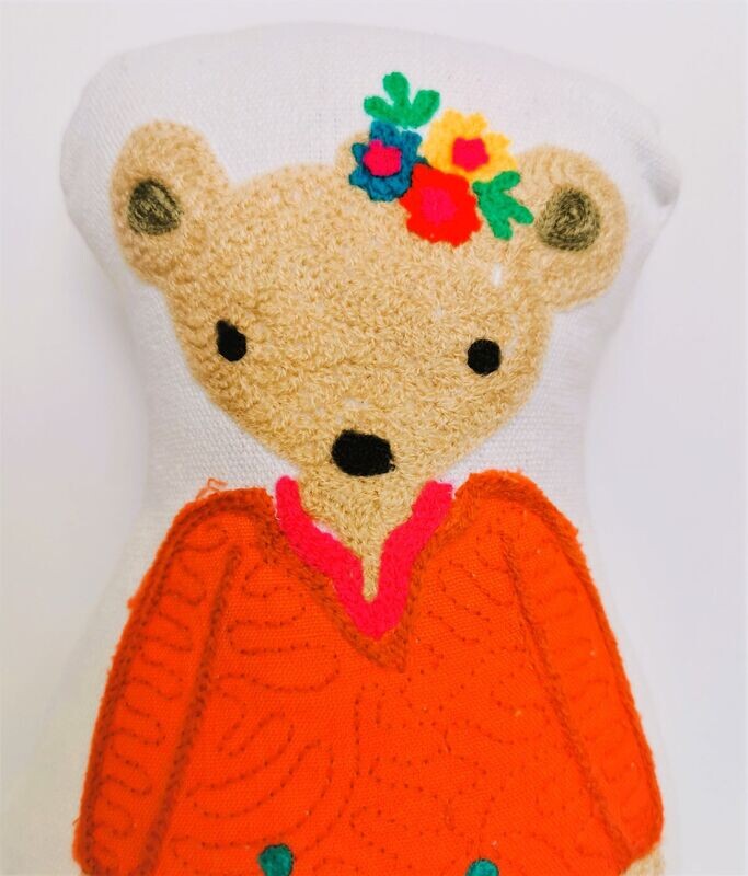 Deko-Kissen Frau Reh, ca. H28,5cm B19cm; Sonderpreis statt 21,50 Deko-Kissen Frau Reh, ca. H28,5cm B19cm; Sonderpreis statt 21,50