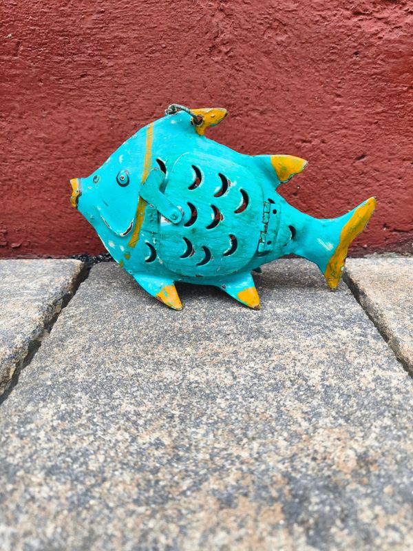 Fisch Windlicht, zum Hängen; Metall, petrolblau mit oranger Randung; used Optik, H13cm B6cm L19,5cm; Fisch Windlicht, zum Hängen; Metall, petrolblau mit oranger Randung; used Optik, H13cm B6cm L19,5cm;
