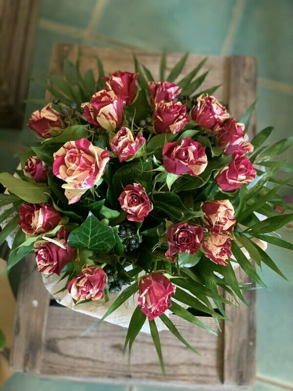 Bouquet de rond de roses en poche d'eau