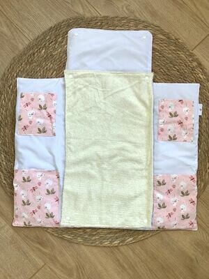 Matelas à Langer avec rangements   lapins libellules minky blanc