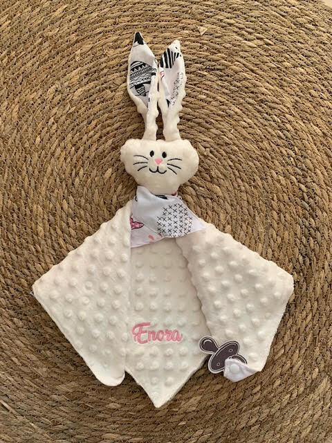 Doudou lapin baleines roses minky crème