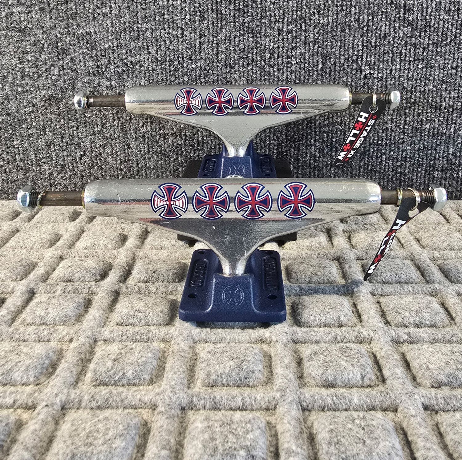Independent Stage 11 Hollow Lopez Crosses Silver Standard 149