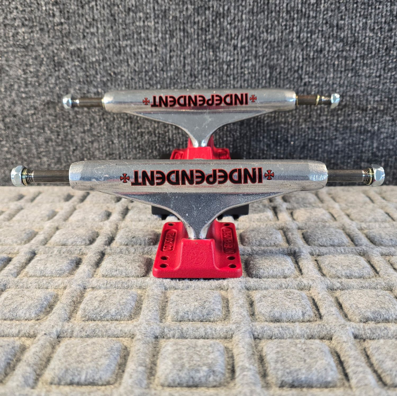 Independent Stage 11 Bar Cross Standard Trucks Silver / Red 159