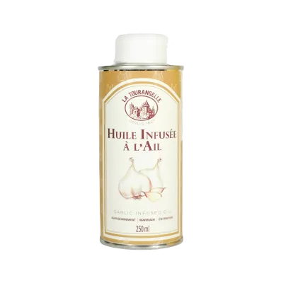 Huile infusée à l'ail Huile infusée à l'ail