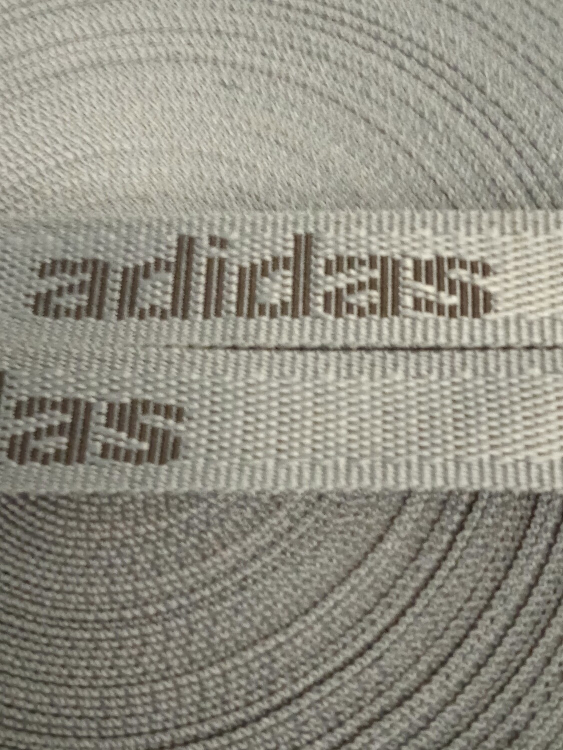 Лента ременная с логотипом Adidas 30мм (серый)