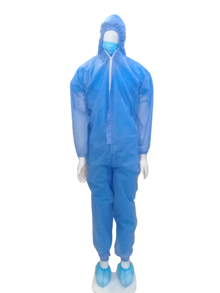 Combinaison avec cagoule.