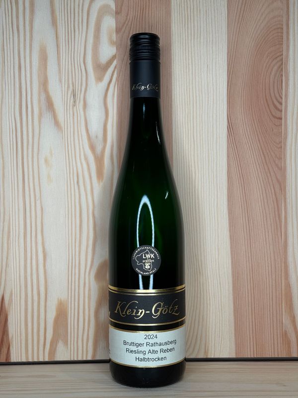 2024er Riesling  Halbtrocken  "Alte Reben"