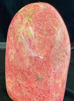 Grosser Rhodonit Heilstein Freeform