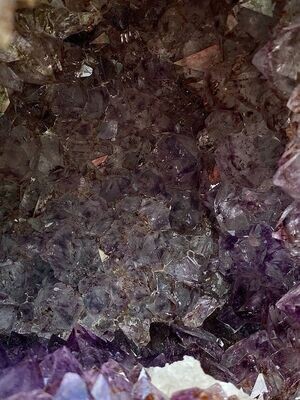 Amethyst Druse ideal zum Laden anderer Mineralien