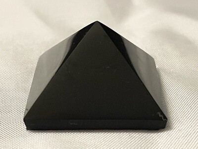 Schungit Pyramide 30 - 35 mm